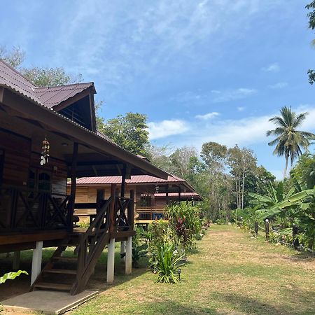 Koh Jum Home Stay Екстериор снимка