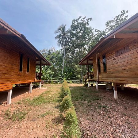 Koh Jum Home Stay Екстериор снимка