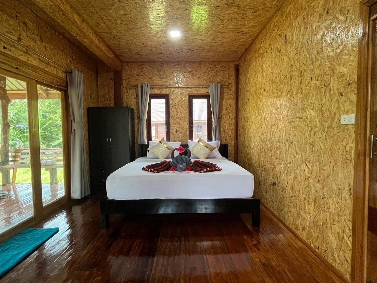 Koh Jum Home Stay Екстериор снимка